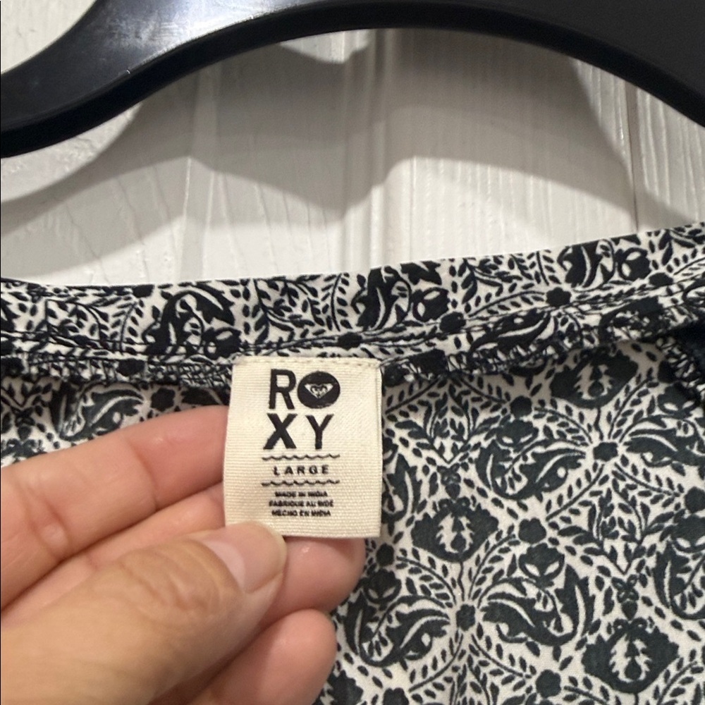 Roxy Monochrome short Dolman sleeve Patterned shift dress size L - Picture 5 of 8